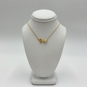 Dainty Gold Flower Necklace